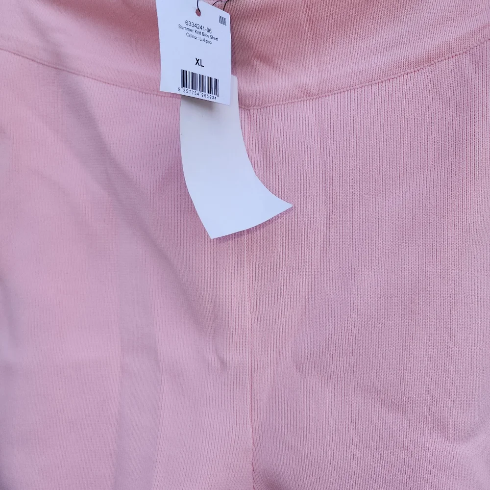 New Cotton-On Summer knit shorts - Picture 3 of 4